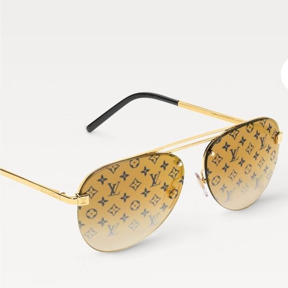 Authentic Louis Vuitton Clockwise Sunglasses Z1020W W/ Dust Bag, Box And Bag - Picture 2 of 16